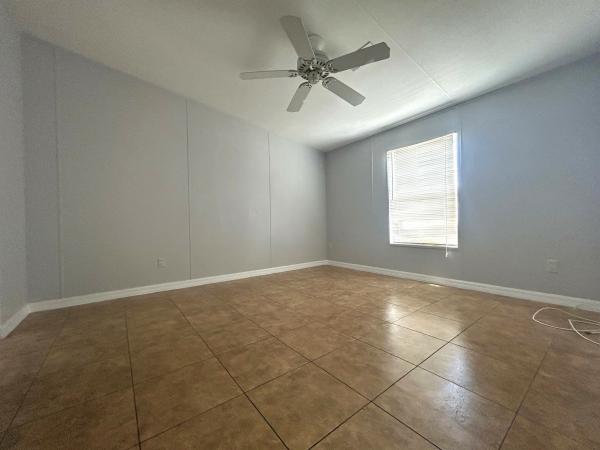 2000 SKYL 6602 Mobile Home