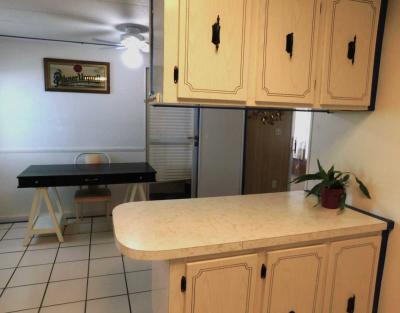 Photo 4 of 8 of home located at 7249 Ulmerton Road, #306 Largo, FL 33771