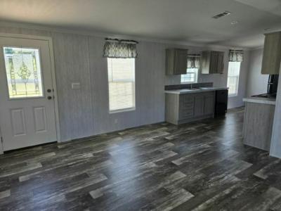 Photo 3 of 13 of home located at 1311 Us 92 W, Lot 117 Auburndale, FL 33823