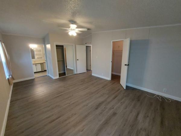 1990 Palm Harbor 3348B Manufactured Home