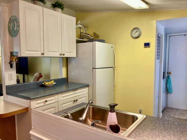 1988 LIBH Manufactured Home