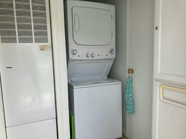 1988 LIBH Manufactured Home