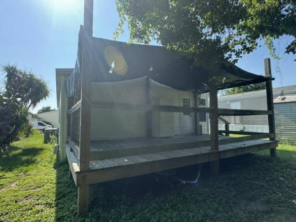 1998 Fleetwood Manufactured Home