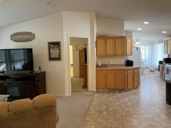 2004 Fleetwood CAFL317B/A27081SC13 Mobile Home