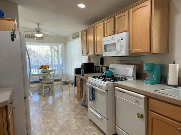 2004 Fleetwood CAFL317B/A27081SC13 Mobile Home