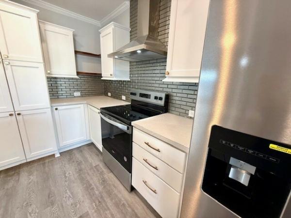 2025 Palm Harbor 340EL28562A Mobile Home