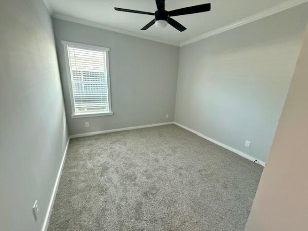 2025 Palm Harbor 340EL28562A Mobile Home