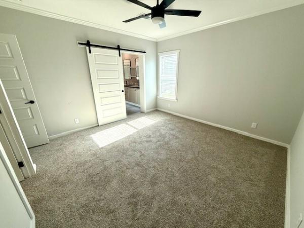 2025 Palm Harbor 340EL28562A Mobile Home
