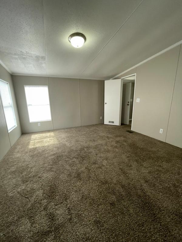 1990 Southern Energy Homes Sprint/SES Series Mobile Home