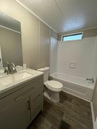 1990 Southern Energy Homes Sprint/SES Series Mobile Home