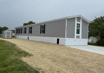 Mobile Home at 52491 Potomac Court #64 Chesterfield, MI 48051