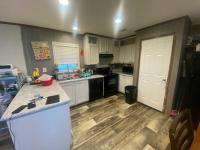 2019 METRO 323 Mobile Home