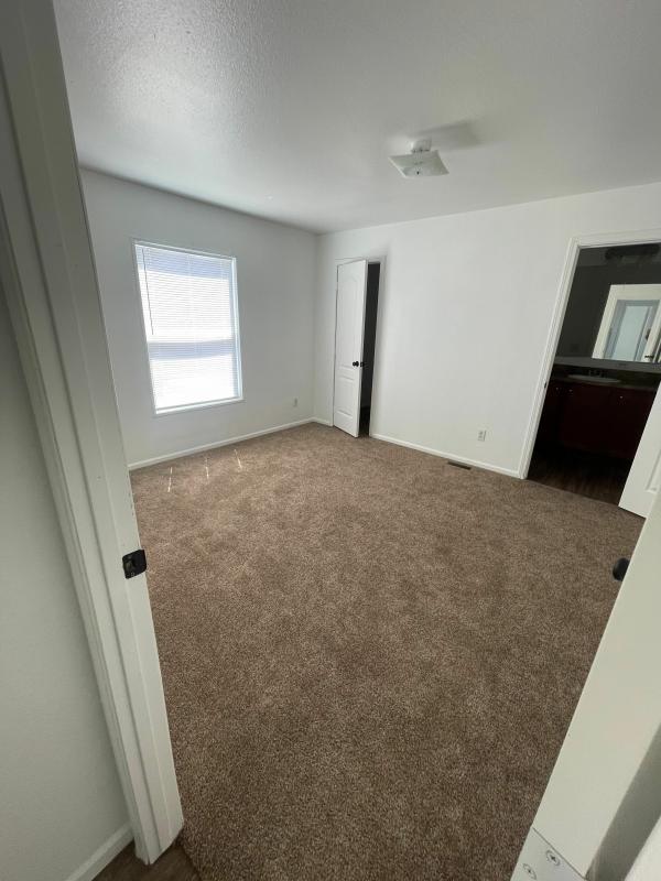 2015 Clayton Homes Inc Yes Mobile Home