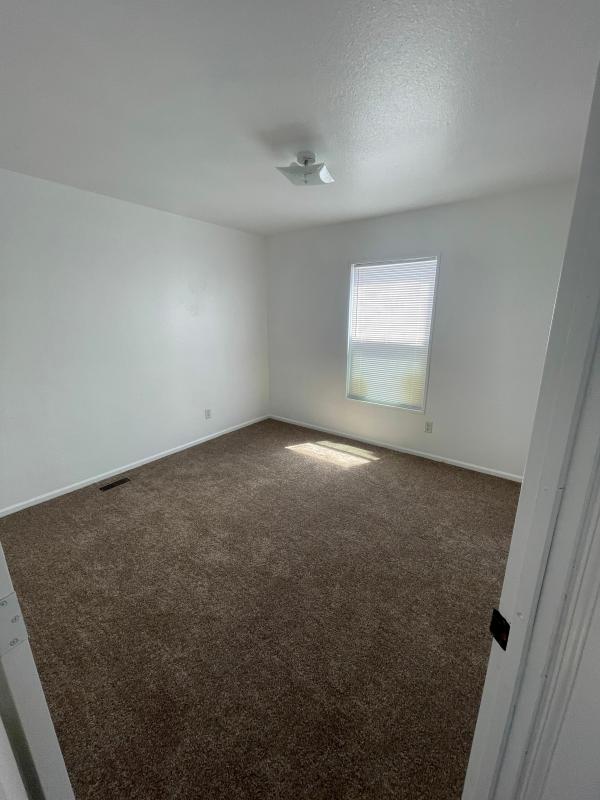 2015 Clayton Homes Inc Yes Mobile Home