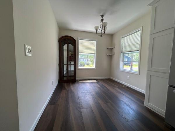 2020 Commodore 20 x 52-2-2 Mobile Home