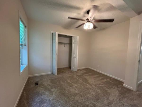 2020 Commodore 20 x 52-2-2 Mobile Home