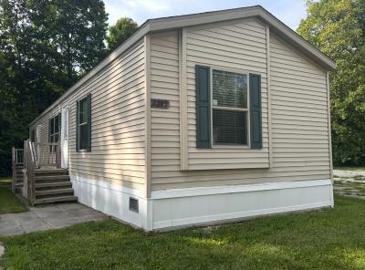Mobile Home at 2345 Fredonia Flint, MI 48504