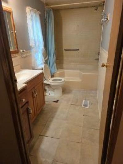 Photo 5 of 5 of home located at 102 Twin Lake Drive Elyria, OH 44035