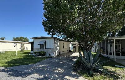 Photo 3 of 27 of home located at 4900 SE 102nd Place Lot 81 Belleview, FL 34420