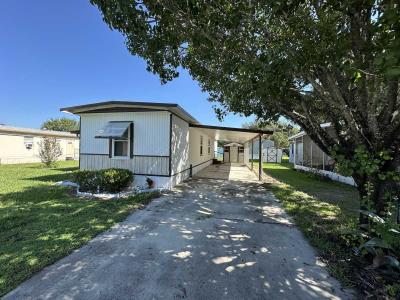Photo 4 of 27 of home located at 4900 SE 102nd Place Lot 81 Belleview, FL 34420