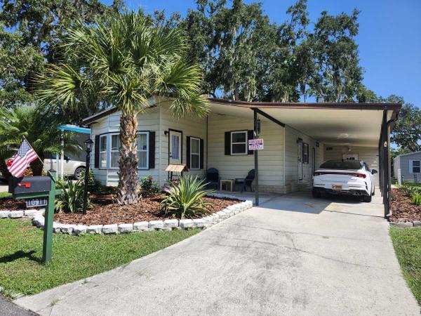 Photo 1 of 2 of home located at 10911 Tall Oak Circle Riverview, FL 33569
