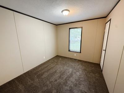 Photo 3 of 6 of home located at 87 Chauncer Rd. Gardner, IL 60424
