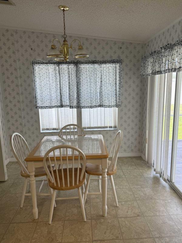 1998 Palm Harbor Mobile Home