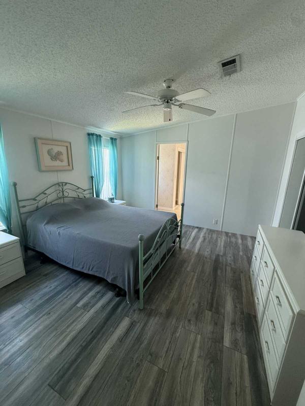 1998 Palm Harbor Mobile Home