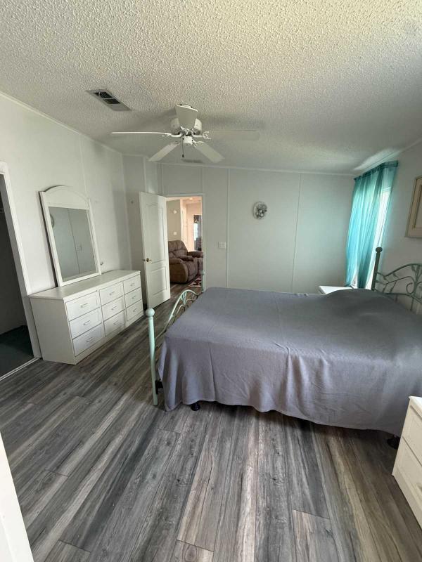 1998 Palm Harbor Mobile Home