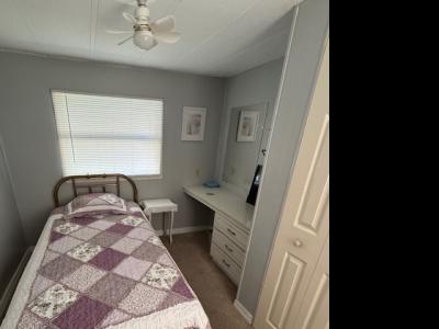 Photo 5 of 8 of home located at 717 Fountainview North Lakeland, FL 33809