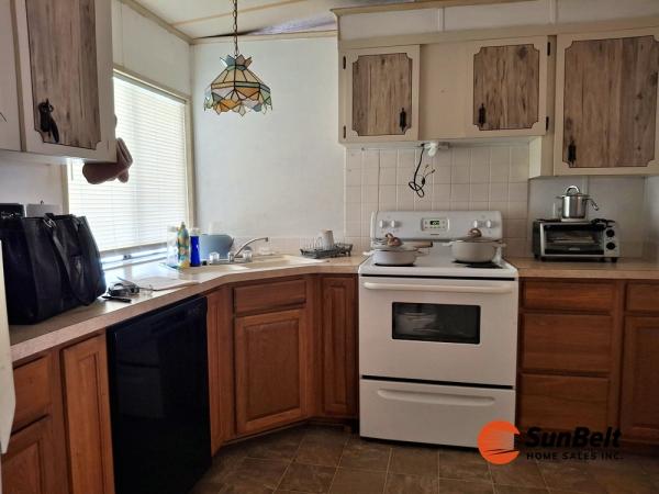 1985 SUNM Mobile Home