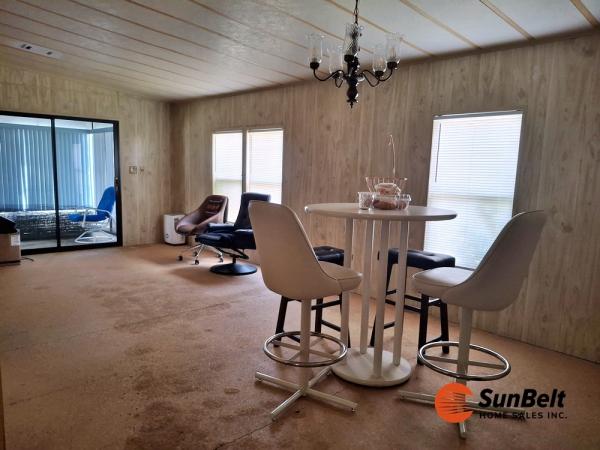 1985 SUNM Mobile Home