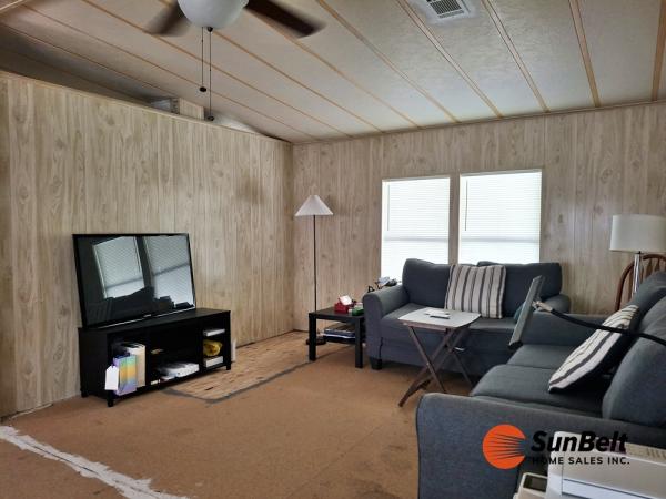 1985 SUNM Mobile Home