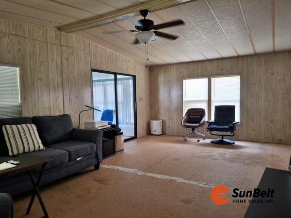 1985 SUNM Mobile Home