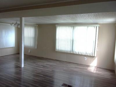 Photo 5 of 17 of home located at 1365 Camelot Manor Portage, IN 46368