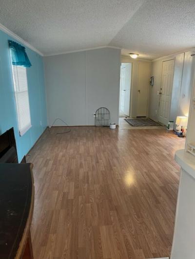 Photo 3 of 11 of home located at 22028 Dubois Ln #112 Romulus, MI 48174
