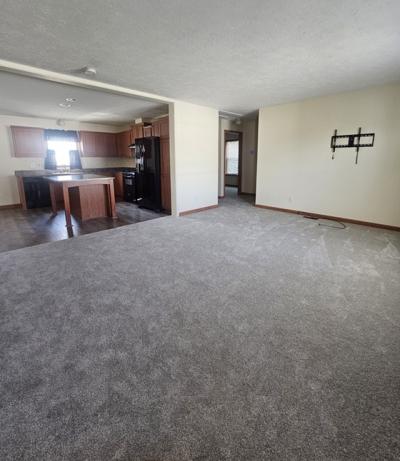 Photo 3 of 20 of home located at 2684 Biscayne Court Lapeer, MI 48446
