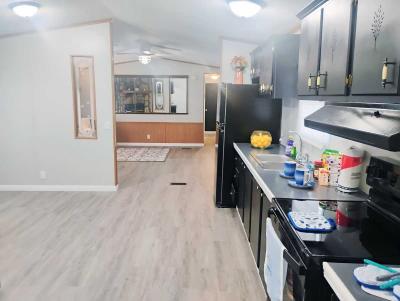 Mobile Home at 51 Deerwood Park , Il Centralia, IL 62801