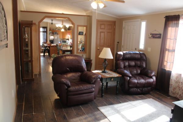 2001 Castle Mobile Home