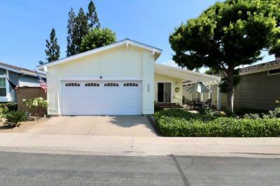 Mobile Home at 1609 Canyon Lake #137 Santa Ana, CA 92705