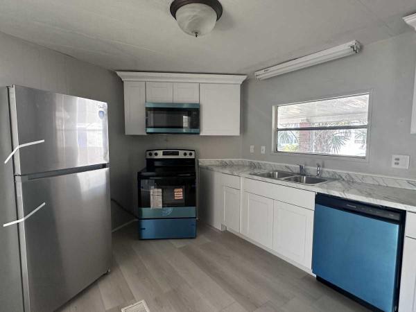 1980 Skyl HS Mobile Home