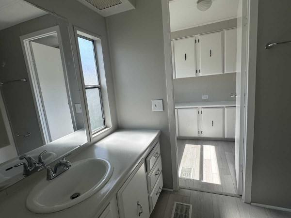 1980 Skyl HS Mobile Home
