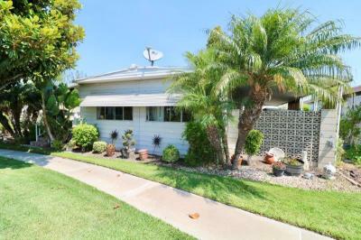 Photo 5 of 45 of home located at 16742 Lake Ridge Way #154 Yorba Linda, CA 92886