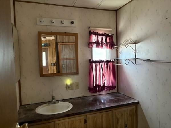 1977 Kaufman and Broad Bainbridge Mobile Home