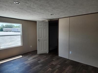 Photo 4 of 8 of home located at 27 Flanagan Acres Rd, Lexington, TN 38351