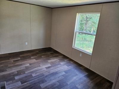 Photo 5 of 8 of home located at 27 Flanagan Acres Rd, Lexington, TN 38351