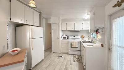 Photo 3 of 18 of home located at 121 Magnolia Dr Lady Lake, FL 32159