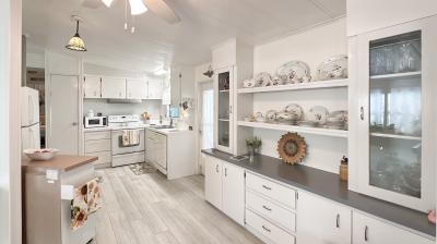 Photo 4 of 18 of home located at 121 Magnolia Dr Lady Lake, FL 32159