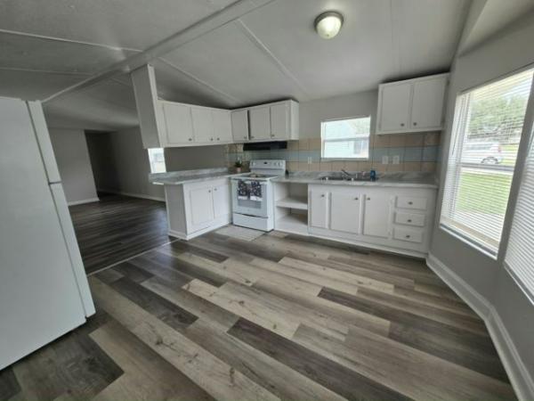 1986 SUNC Manufactured Home