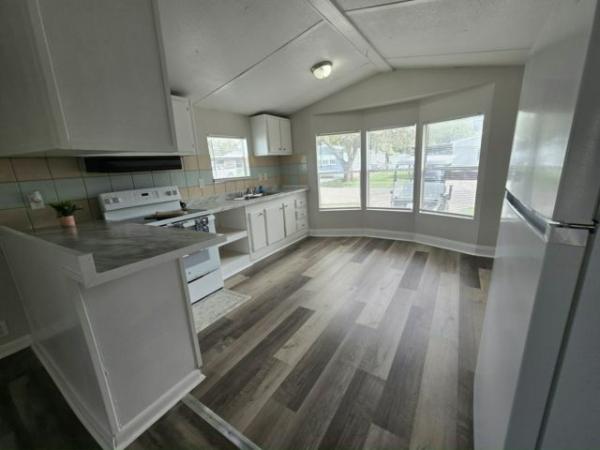 1986 SUNC Manufactured Home